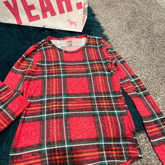 VS pink pajama set! Super soft & comfy size small new with no tags 🏷️ - Picture 4 of 13